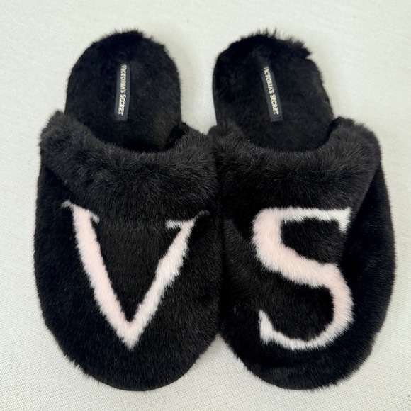 Victoria's Secret Shoes - Victoria's Secret Plush Closed Toe Faux Fur Black VS Logo Slippers Small 5/6